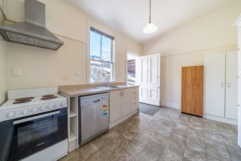Photo of property in 36 The Parade, Island Bay, Wellington, 6023