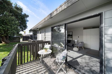 Photo of property in 1/155a Finlayson Avenue, Clendon Park, Auckland, 2103