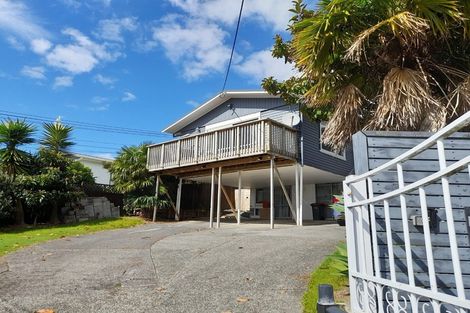 Photo of property in 13 Evans Road, Glen Eden, Auckland, 0602
