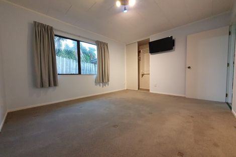 Photo of property in 41 Caribbean Drive, Unsworth Heights, Auckland, 0632