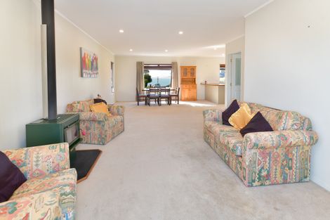 Photo of property in 81 Vipond Road, Stanmore Bay, Whangaparaoa, 0932