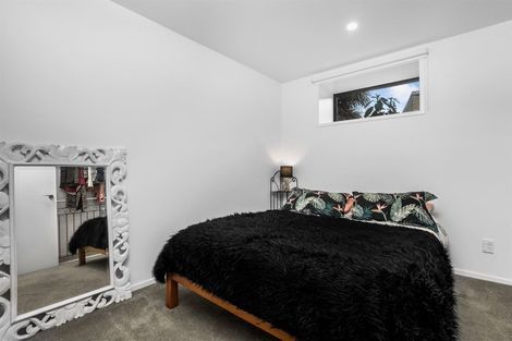 Photo of property in 43 Pleasant Road, Glen Eden, Auckland, 0602
