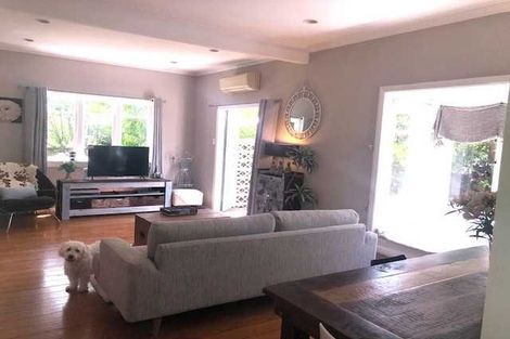 Photo of property in 146 Queen Street, Pukekohe, 2120