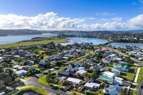 Photo of property in 18 Karekare Avenue, Raglan, 3225