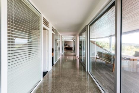 Photo of property in 52 Delamore Drive, Oneroa, Waiheke Island, 1081