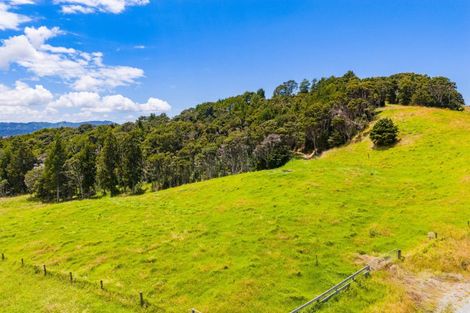 Photo of property in 100 Shieling Road, Waipu, 0582