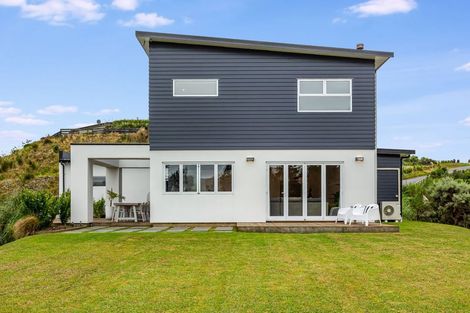 Photo of property in 32 Pacific View, Whitby, Porirua, 5024