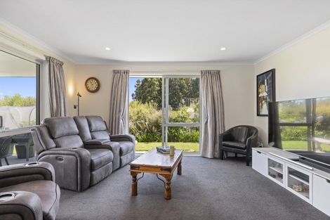Photo of property in 18 Elena Place, Welcome Bay, Tauranga, 3112