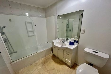 Photo of property in 4 Sandwick Drive, Weymouth, Auckland, 2103