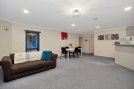 Photo of property in 7 Dowman Place, Te Puke, 3119