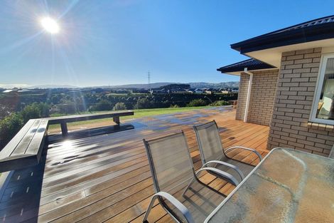 Photo of property in 3 Gibraltar Way, Fitzherbert, Palmerston North, 4410