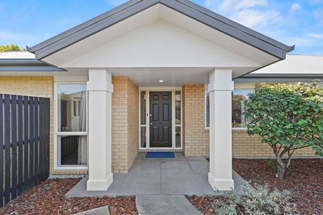 Photo of property in 6 Rawei Place, Harewood, Christchurch, 8051