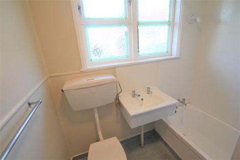 Photo of property in 64 Tripoli Road, Panmure, Auckland, 1072