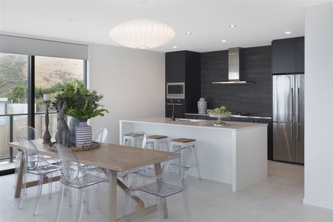 Photo of property in 73 Moncks Spur Road, Redcliffs, Christchurch, 8081