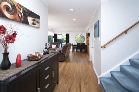 Photo of property in 2/99 Evelyn Road, Cockle Bay, Auckland, 2014