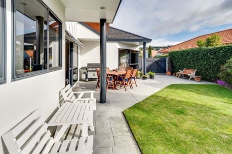 Photo of property in 4 Regent Way, Taradale, Napier, 4112