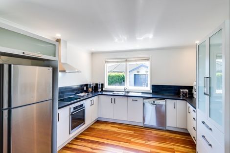 Photo of property in 21 Elliott Crescent, Havelock North, 4130