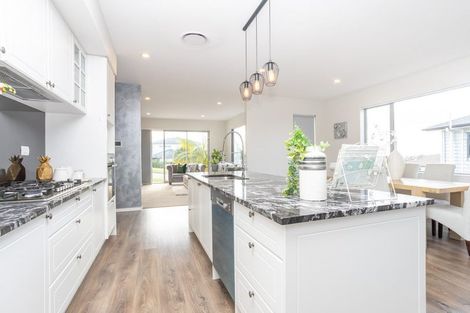 Photo of property in 57 Pacific Heights Road, Orewa, 0931