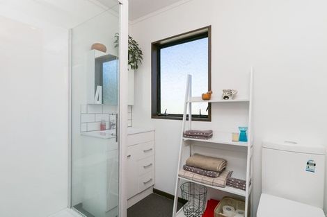 Photo of property in 2/615 Evans Bay Parade, Kilbirnie, Wellington, 6022