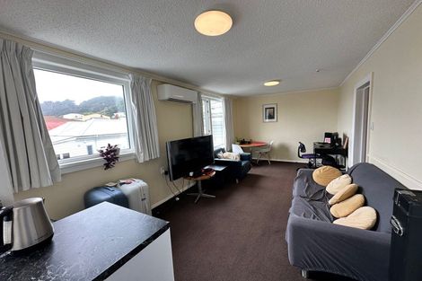 Photo of property in Rowena Hostel, 61 Ellice Street, Mount Victoria, Wellington, 6011