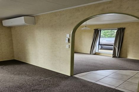 Photo of property in 23 Waitawa Place, Lynmore, Rotorua, 3010