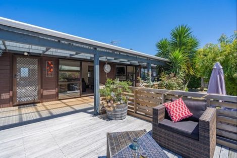 Photo of property in 46 Arawhata Road, Paraparaumu, 5032