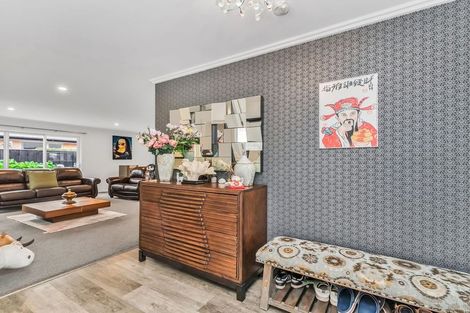 Photo of property in 2 Highworth Crescent, Rolleston, 7615