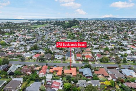 Photo of property in 295 Bucklands Beach Road, Bucklands Beach, Auckland, 2012