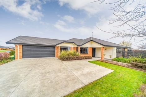 Photo of property in 49 Rosalie Terrace, Kelvin Grove, Palmerston North, 4414