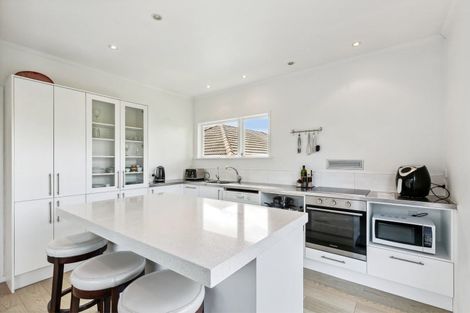 Photo of property in 29 Ngatitoa Street, Tawa, Wellington, 5028