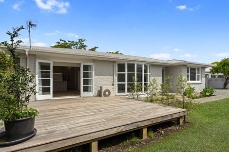 Photo of property in 16a Queens Avenue, Merivale, Christchurch, 8014