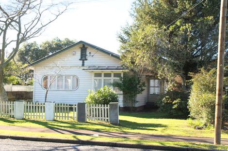 Photo of property in 16 Rosella Road, Mangere East, Auckland, 2024