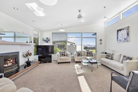 Photo of property in Dorset Cove, 90 Burnham Street, Seatoun, Wellington, 6022