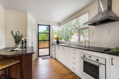 Photo of property in 2/30 Uppingham Crescent, Hillcrest, Auckland, 0627
