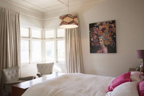 Photo of property in 45 Napier Terrace, Hospital Hill, Napier, 4110