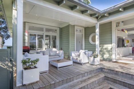 Photo of property in 4 Bath Street, Devonport, Auckland, 0624