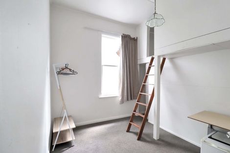 Photo of property in 104 Wallace Street, Mount Cook, Wellington, 6021