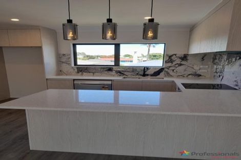 Photo of property in 10d White Road, Manurewa, Auckland, 2102