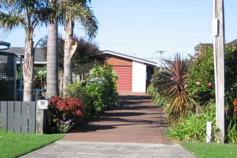 Photo of property in 6 Moenui Avenue, Orewa, 0931