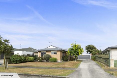 Photo of property in 71 Rhodes Drive, Kelvin Grove, Palmerston North, 4414