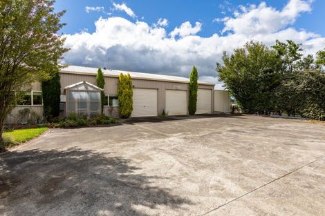 Photo of property in 27 Robertshawe Crescent, Dannevirke, 4930