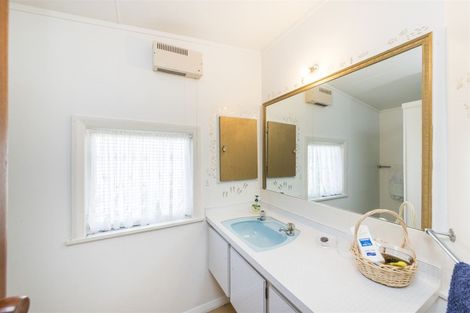 Photo of property in 11 Hunia Terrace, Himatangi Beach, Foxton, 4891