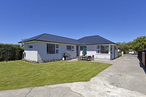 Photo of property in 22 Skerten Avenue, Hornby, Christchurch, 8042
