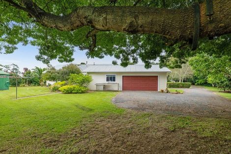 Photo of property in 3 Cross Street, Lepperton, New Plymouth, 4373