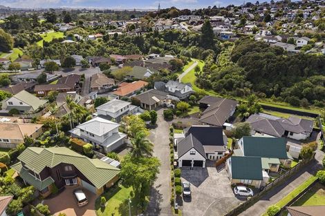 Photo of property in 1/20 Solana Court, Botany Downs, Auckland, 2010