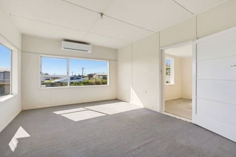 Photo of property in 24 Linklater Avenue, Foxton Beach, Foxton, 4815
