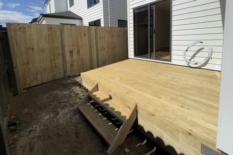 Photo of property in 127b Russell Road, Manurewa, Auckland, 2102