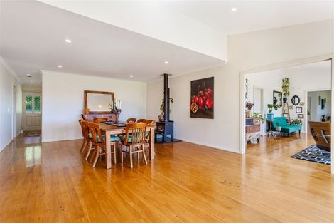 Photo of property in 135c Hutchinson Road, Helensville, 0875