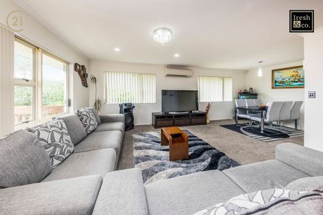 Photo of property in 22a Lizzie Lane, Clover Park, Auckland, 2019