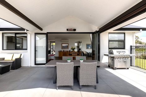 Photo of property in 15 Dayna Avenue, Ohauiti, Tauranga, 3112